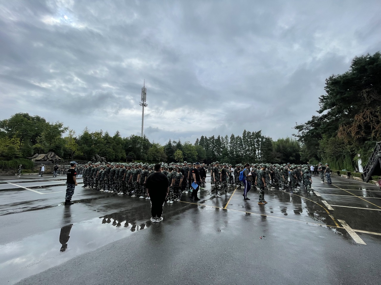 2021武漢商學院本科助學班軍訓